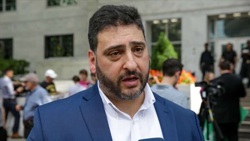 أسامة أبو ارشيد watanserb.com