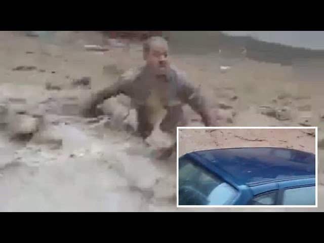 مواطن جزائري حاول انقاذ سيارته watanserb.com