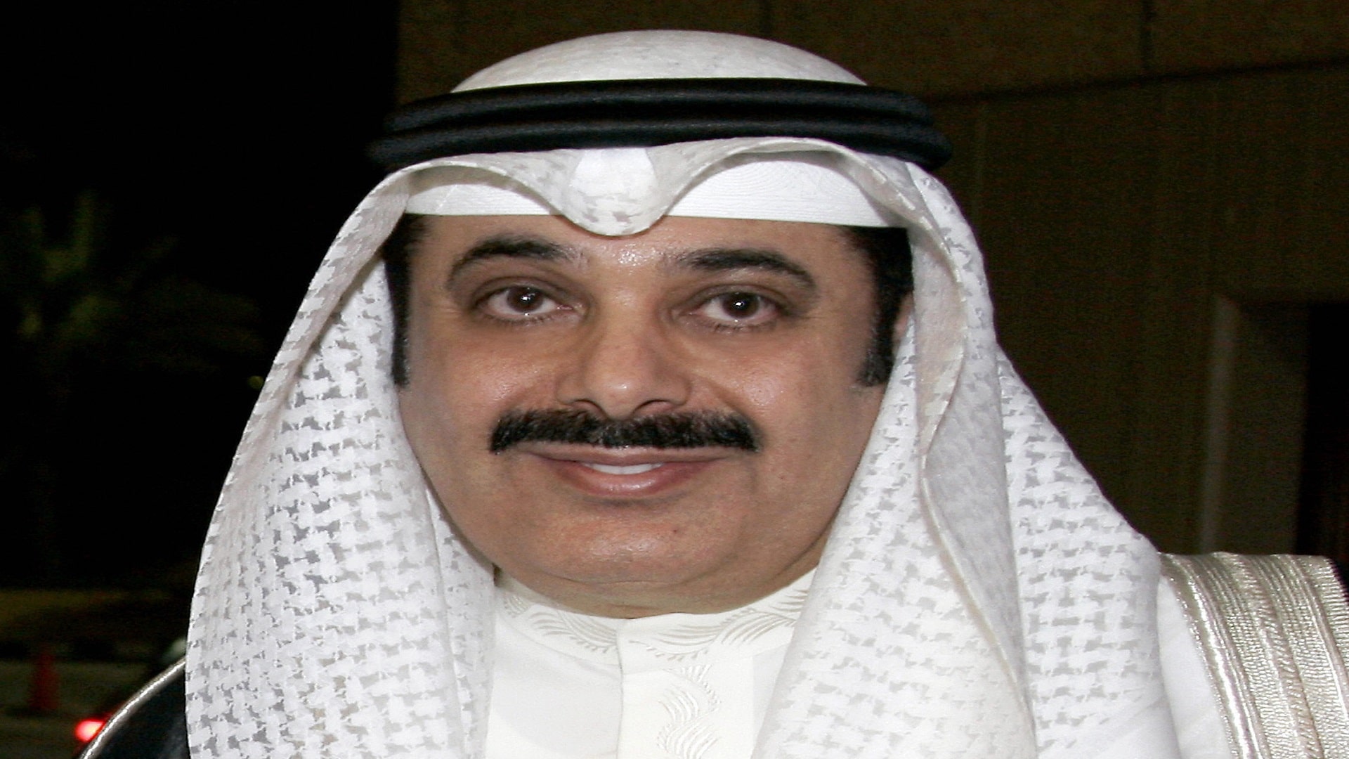 الملياردير السعودي معن الصانع watanserb.com