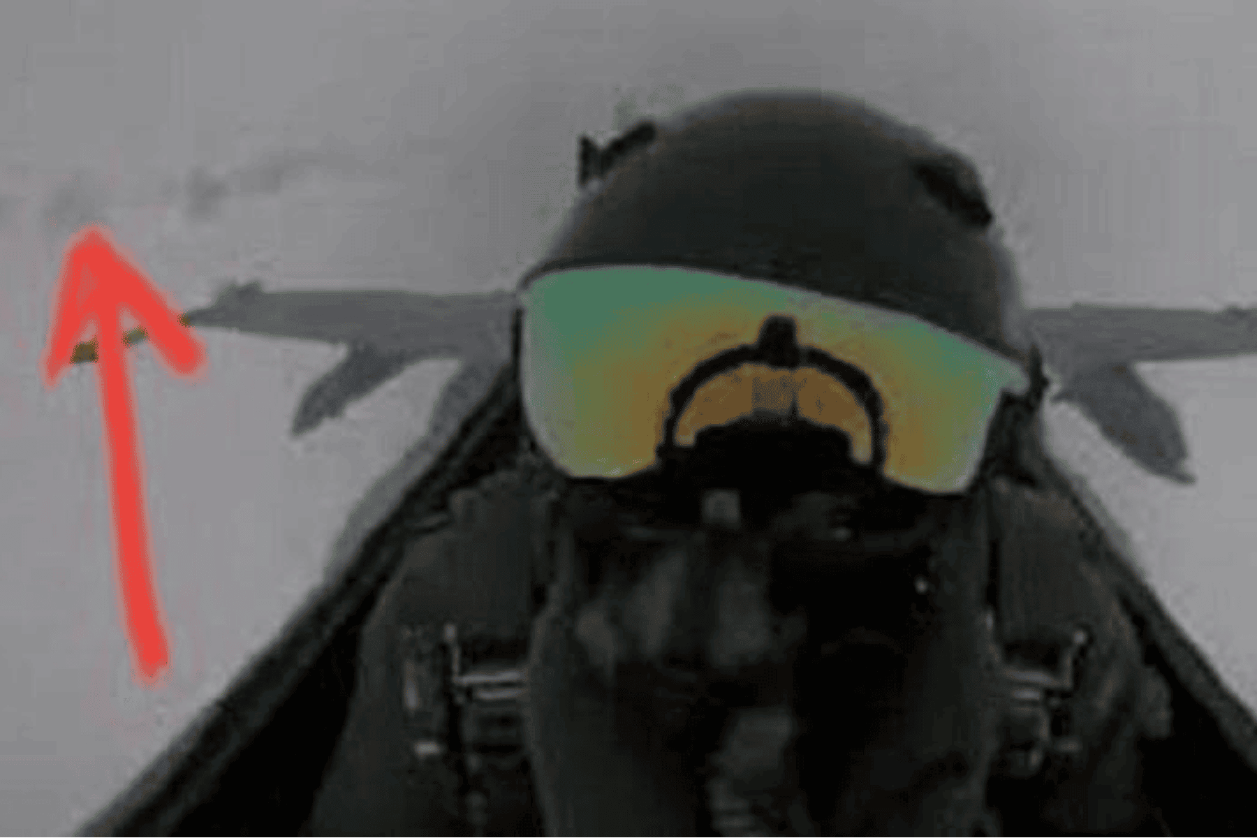 طيار وضربة صاعقة watanserb.com