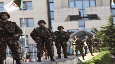 جندي جزائري ينقذ زميله watanserb.com