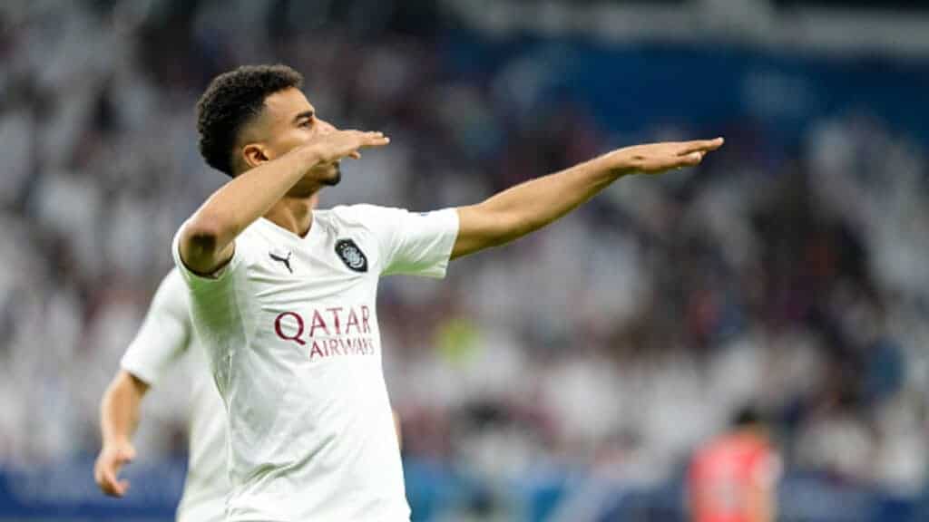 أكرم عفيف watanserb.com