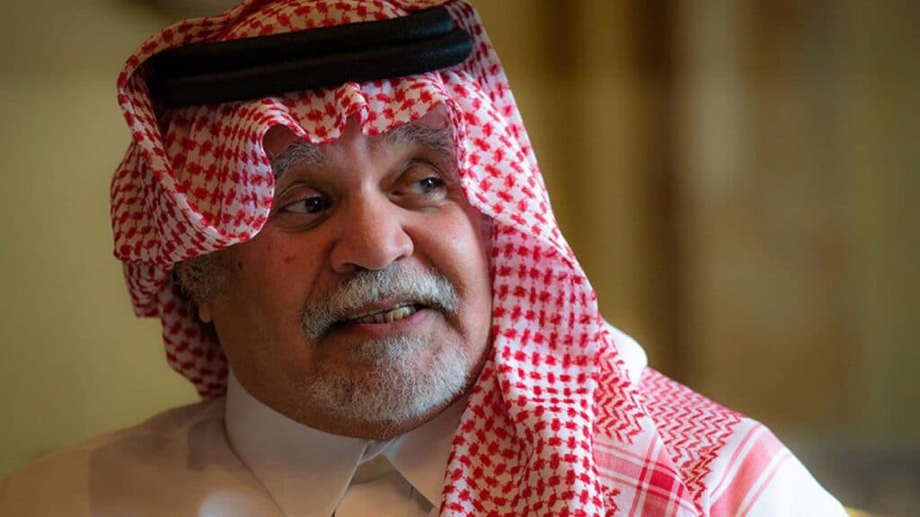 بندر بن سلطان يهدد بغزو قطر watanserb.com