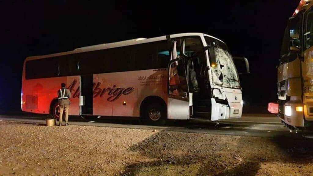 تعرضت حافلة معتمرين أردنيين لحادث بشع في السعودية watanserb.com