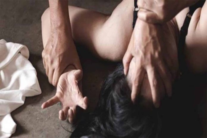 مصري يغتصب فلبينية watanserb.com