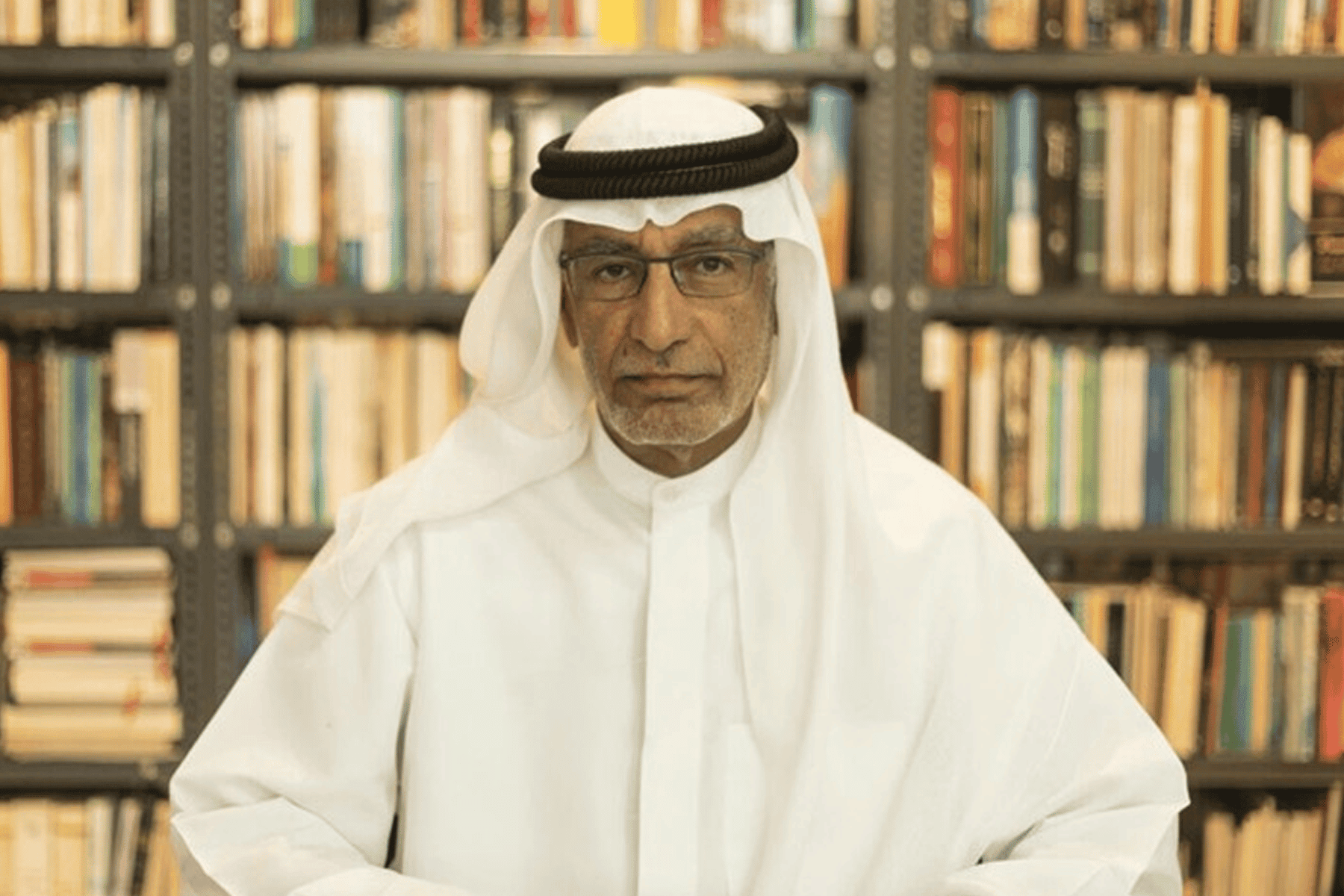 مستشار ابن زايد watanserb.com