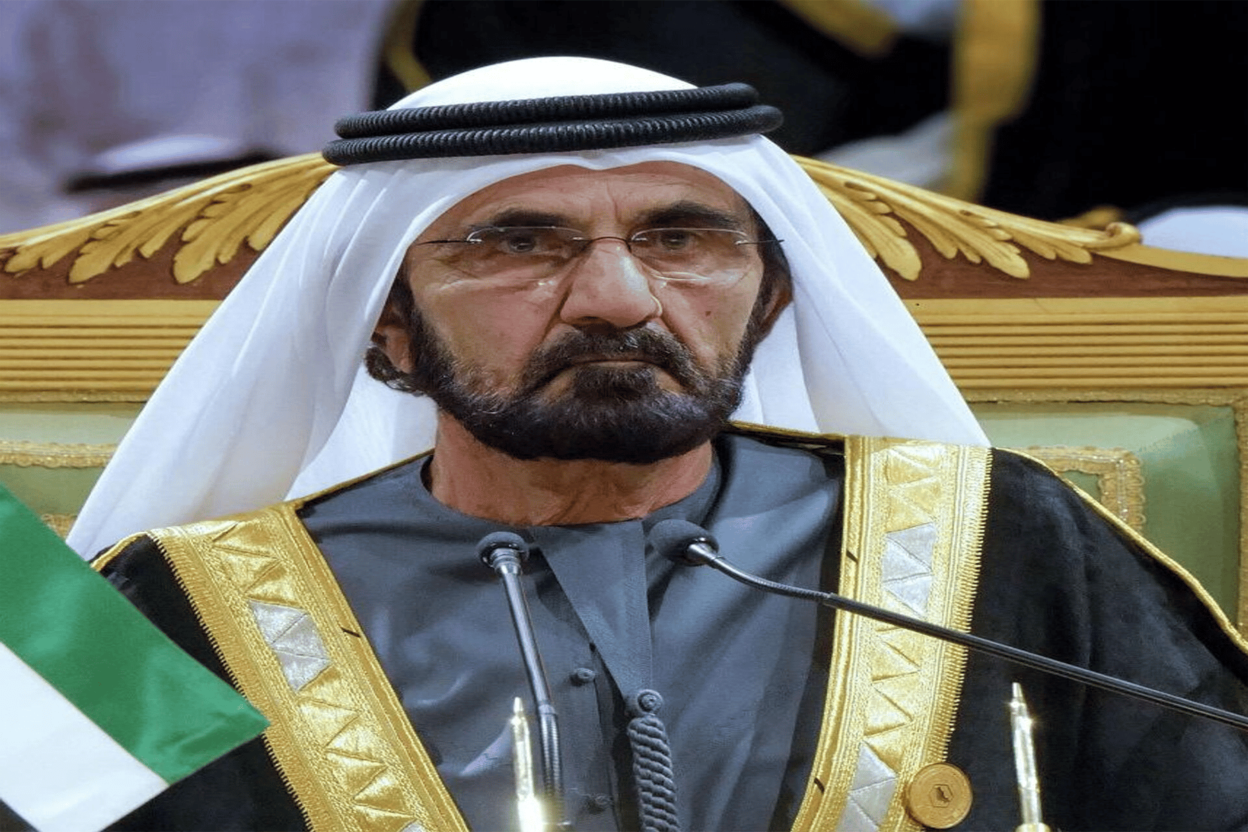 حاكم دبي يتغنى بالسلام watanserb.com