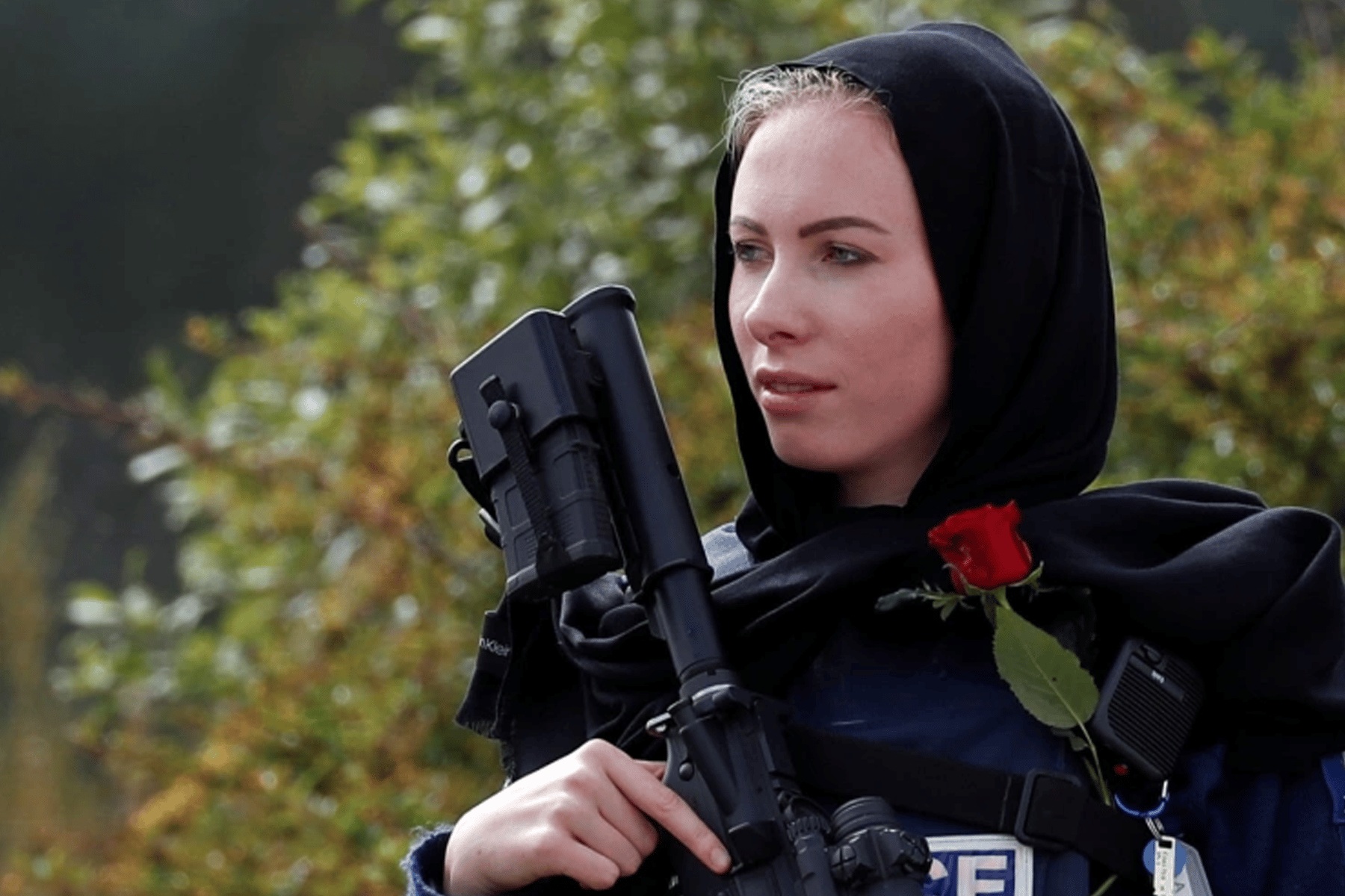 شرطية ارتدت الحجاب بنيوزيلندا watanserb.com
