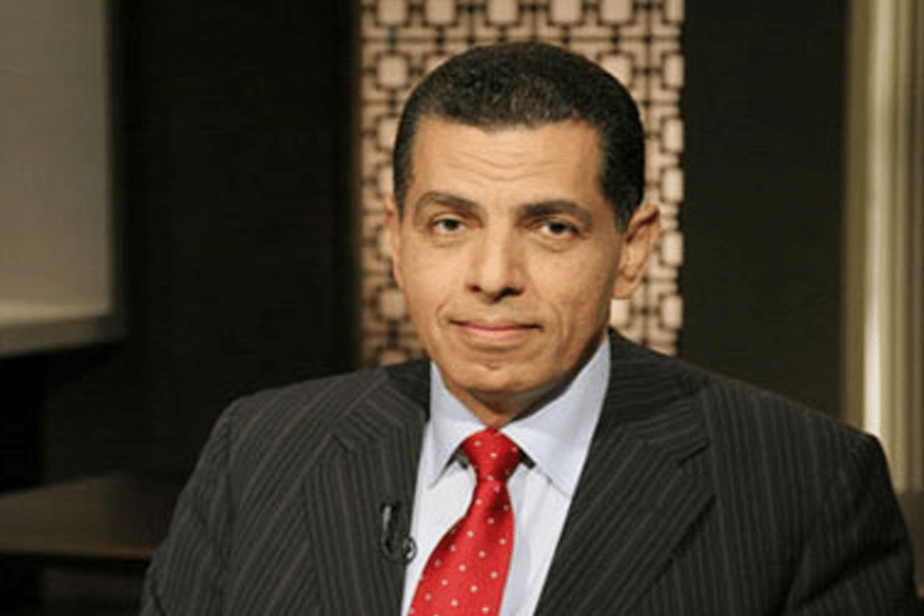 الإعلامي المصري حافظ الميرازي watanserb.com