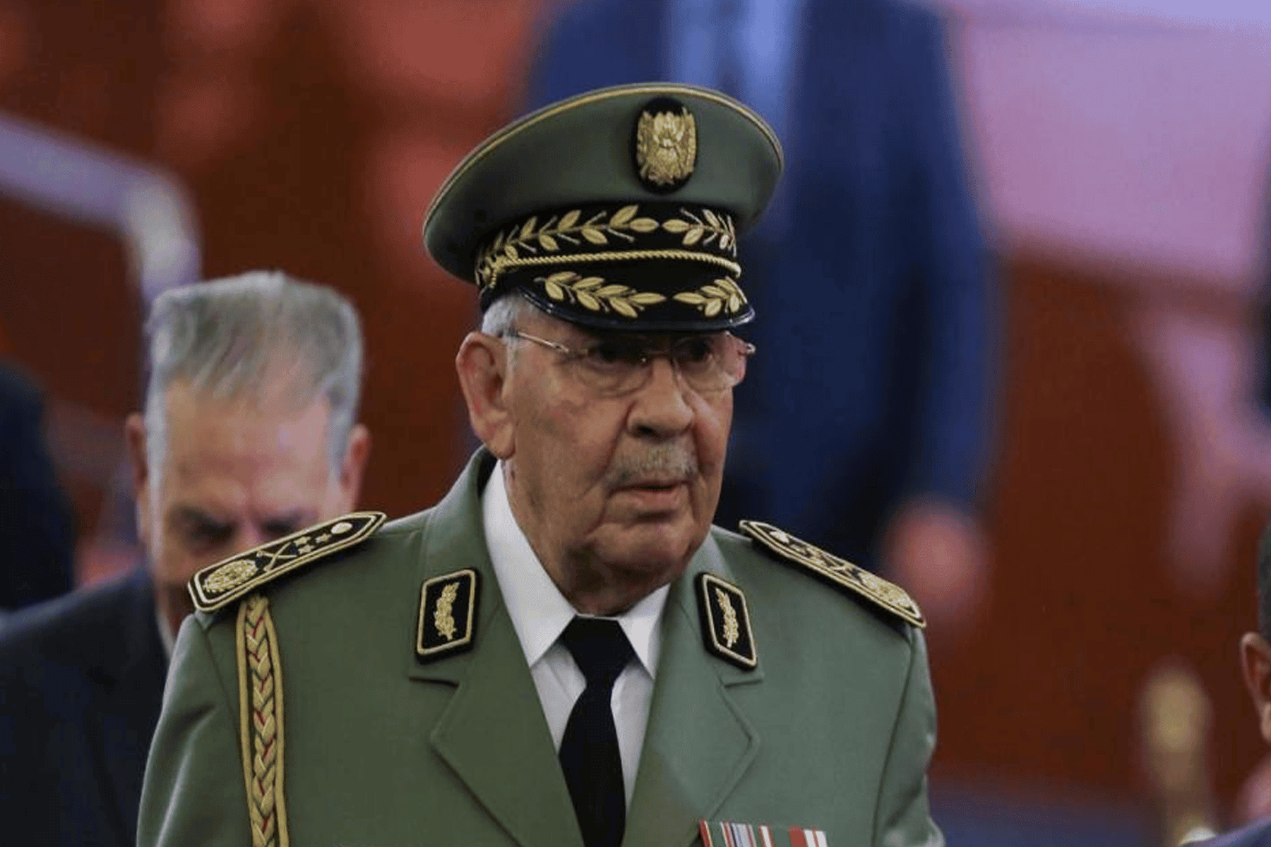 الجيش الجزائري والإمارات watanserb.com