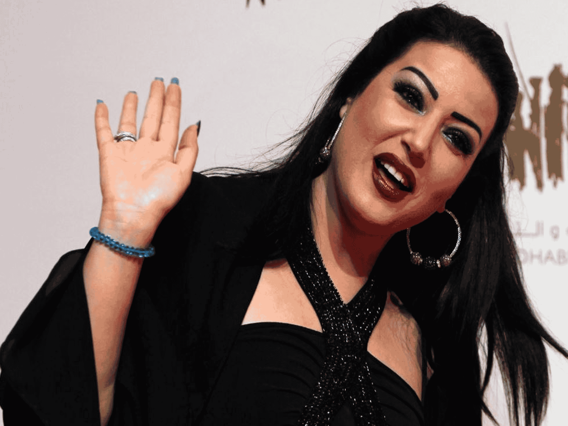 سمية خشاب في سوريا watanserb.com