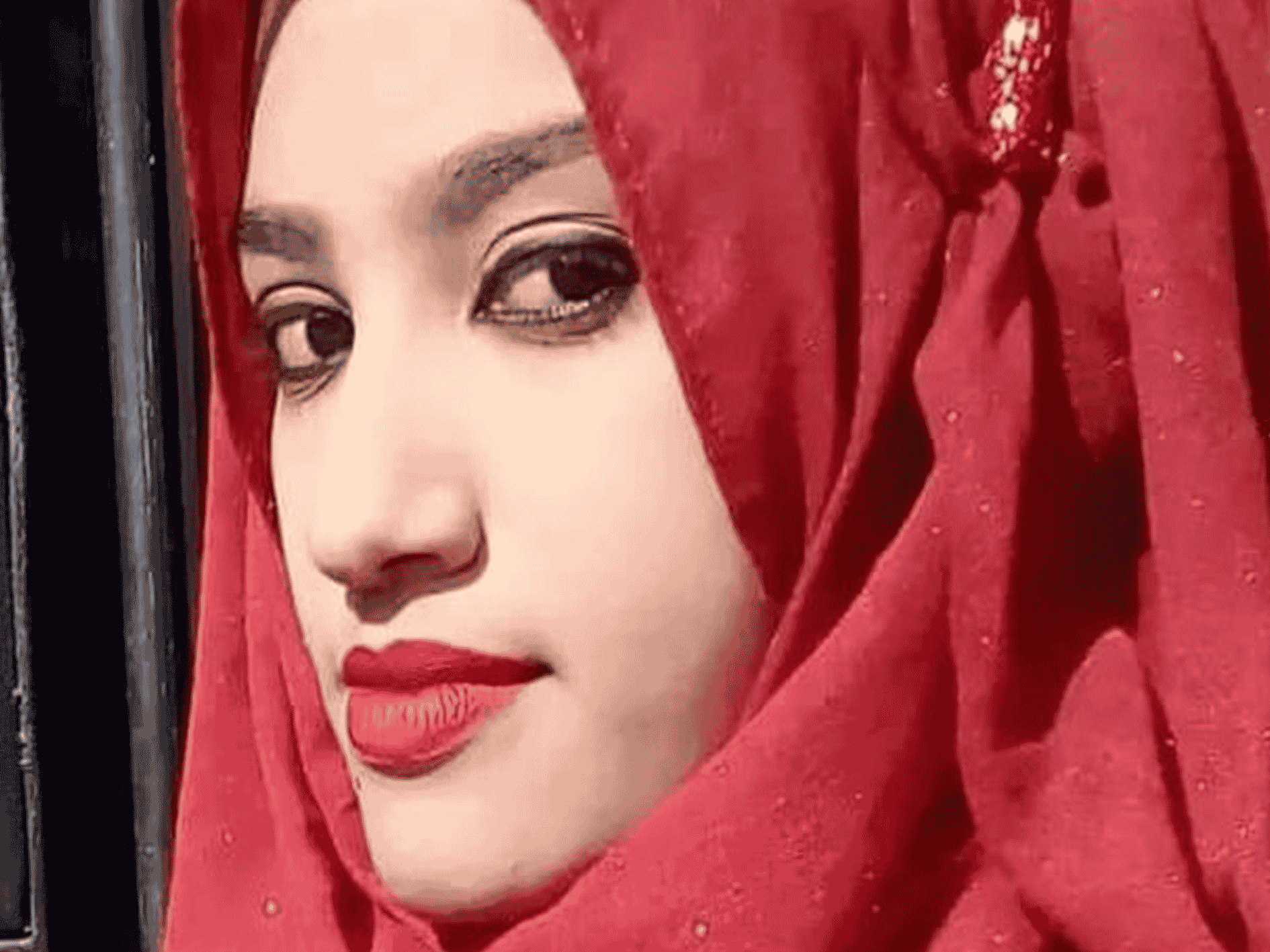 مدير يتحرش بفتاة watanserb.com