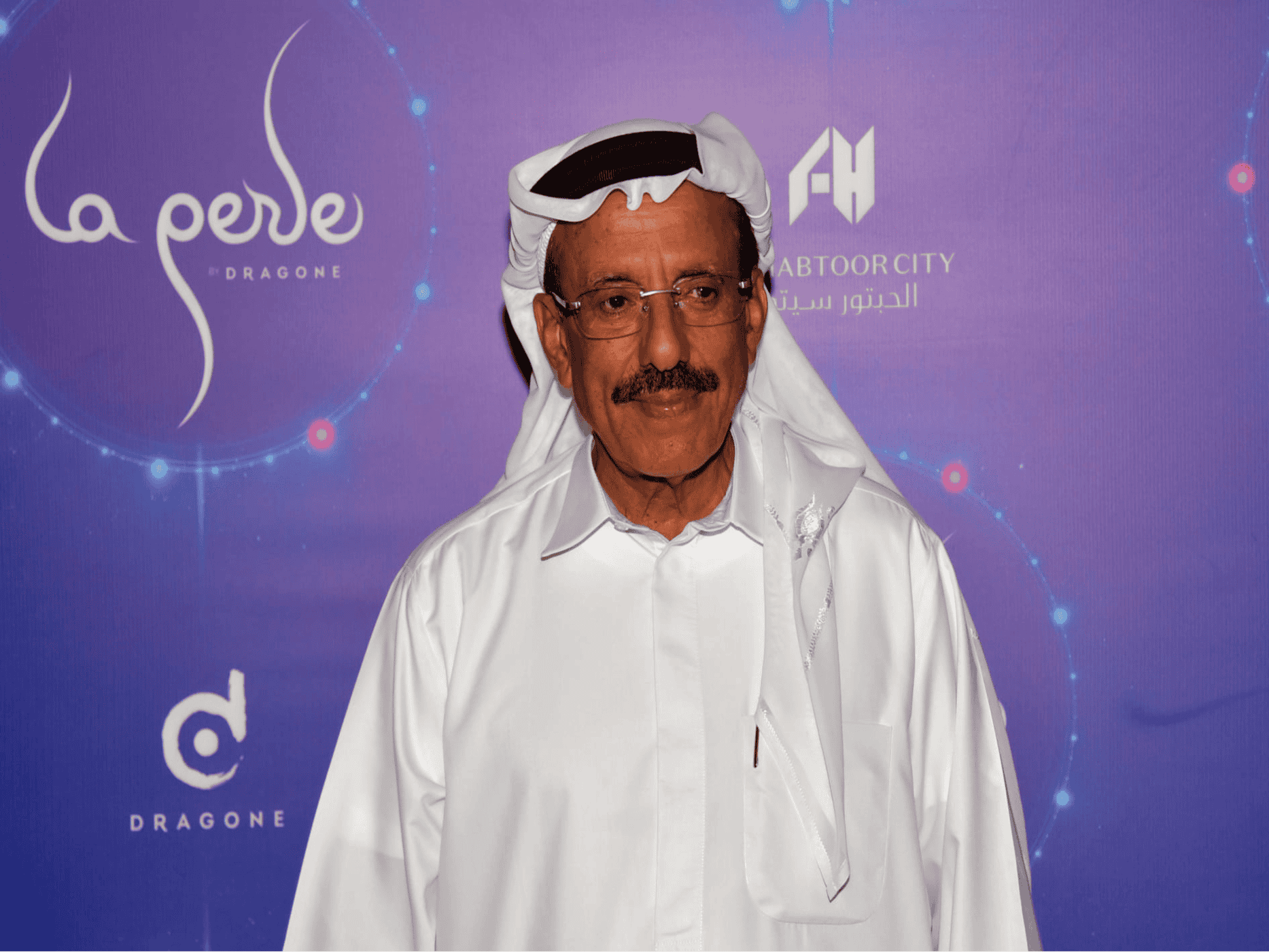 ملك الخمور الإماراتي watanserb.com