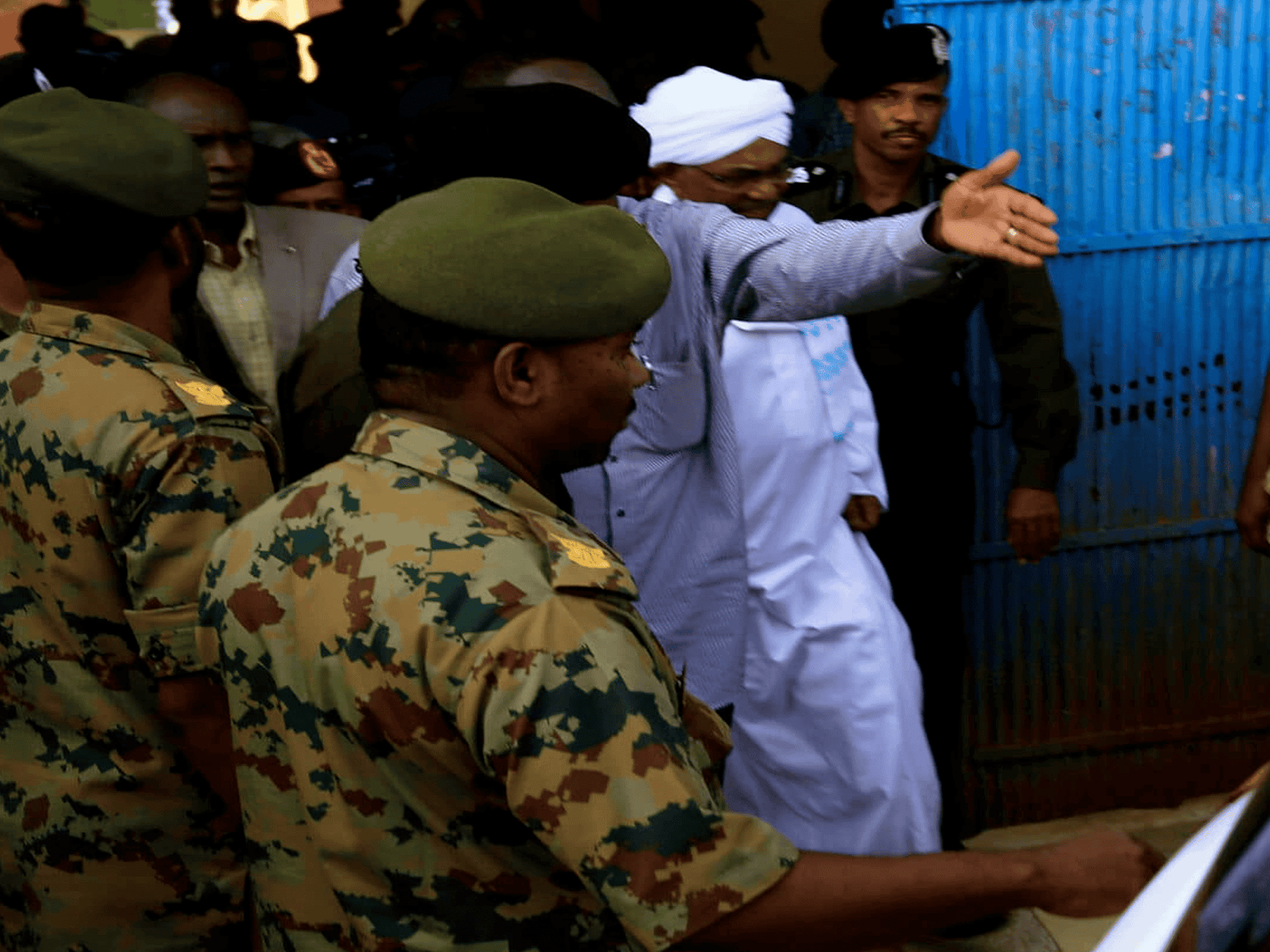 الإطاحة بالرئيس عمر البشير watanserb.com