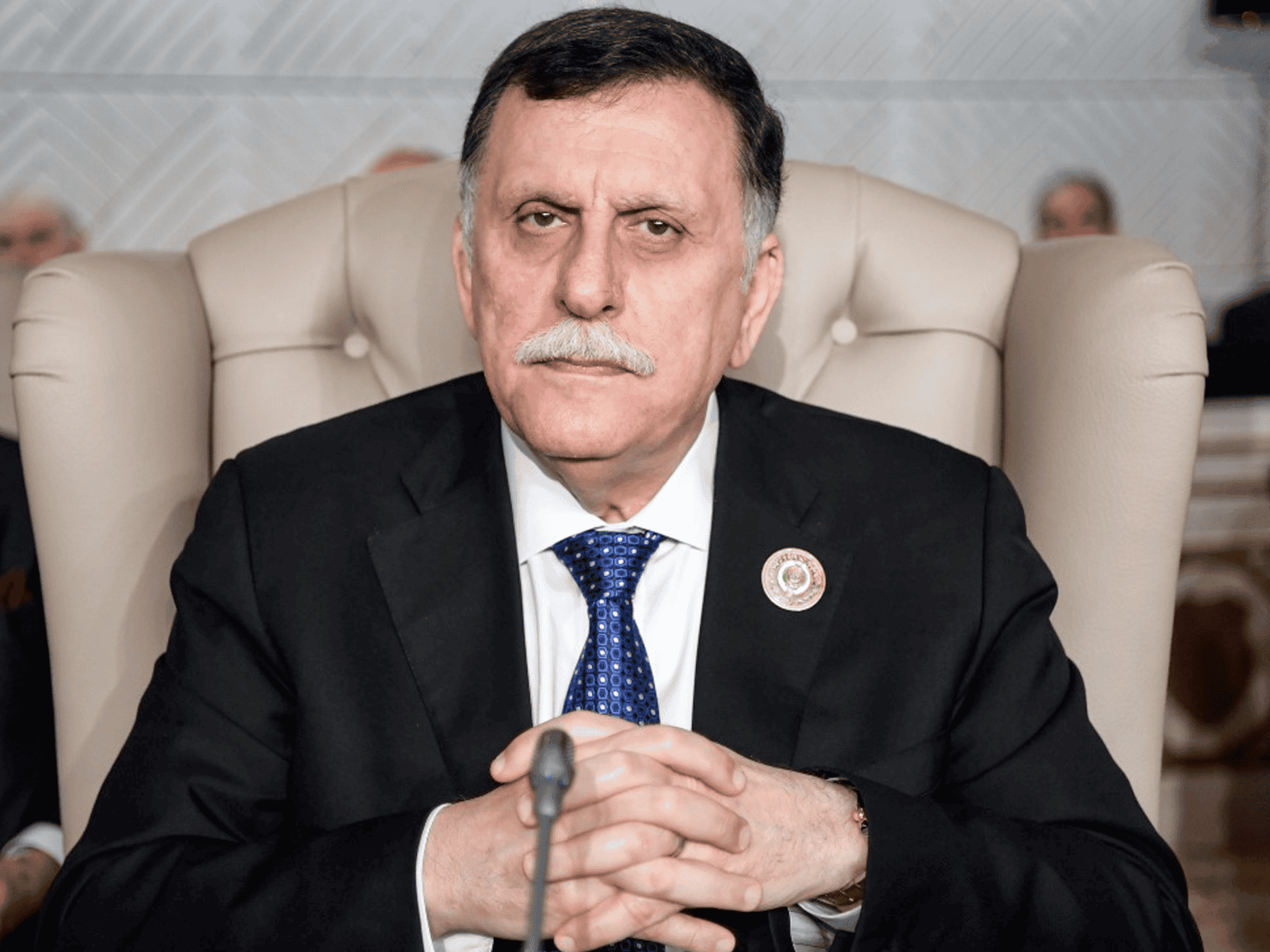 السراج يهدد حفتر watanserb.com