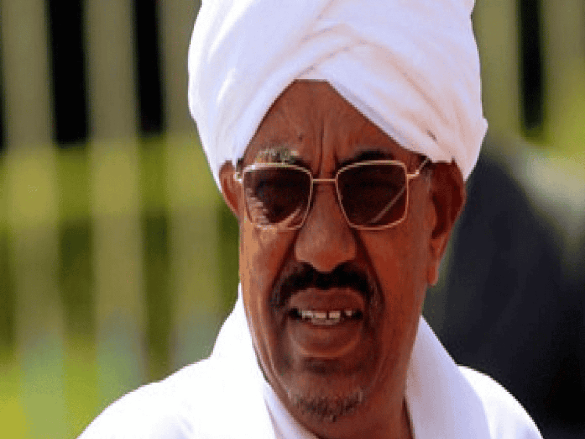 البشير أمام حبل المشنقة watanserb.com