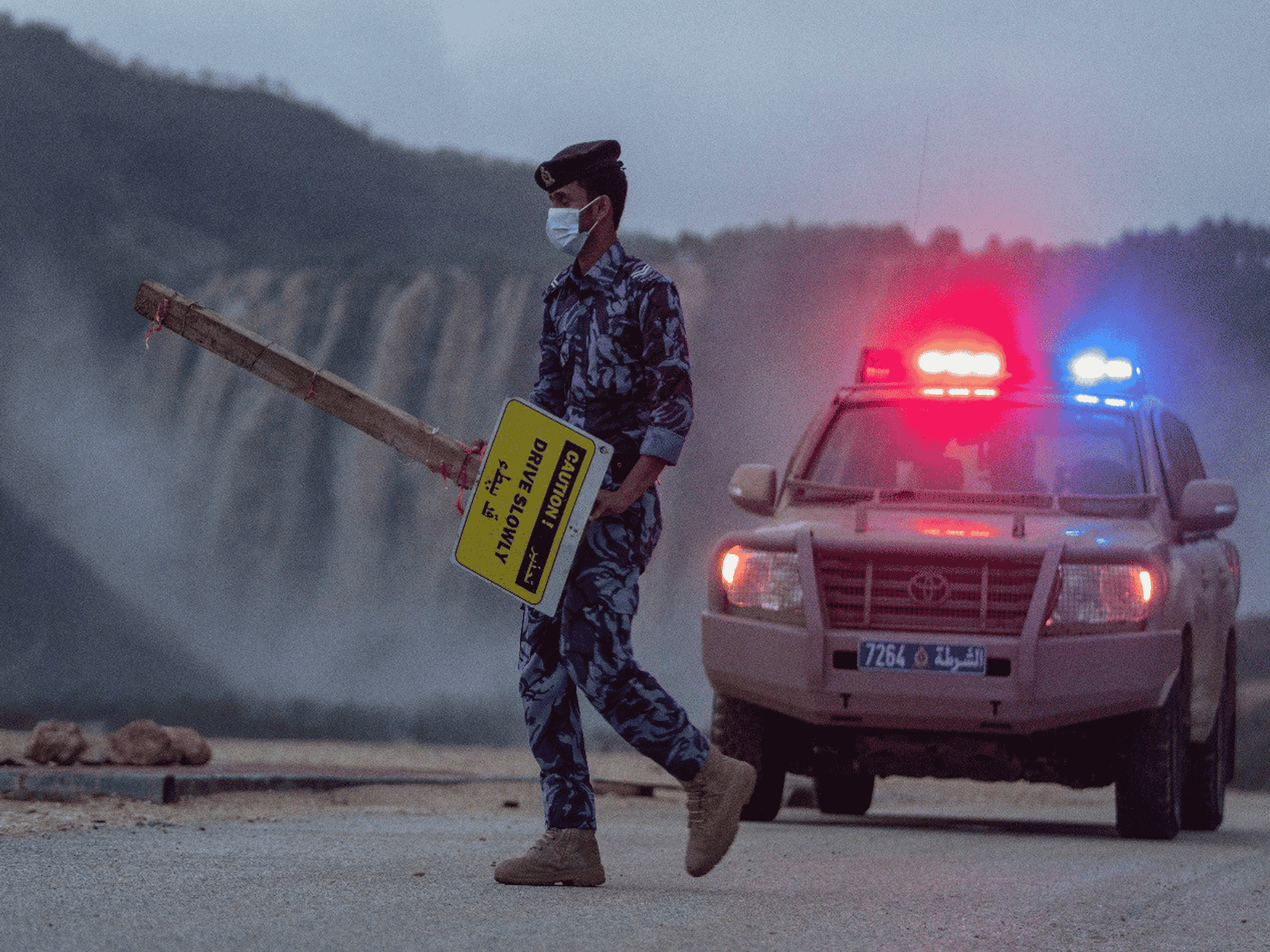 3 أشخاص عرب watanserb.com