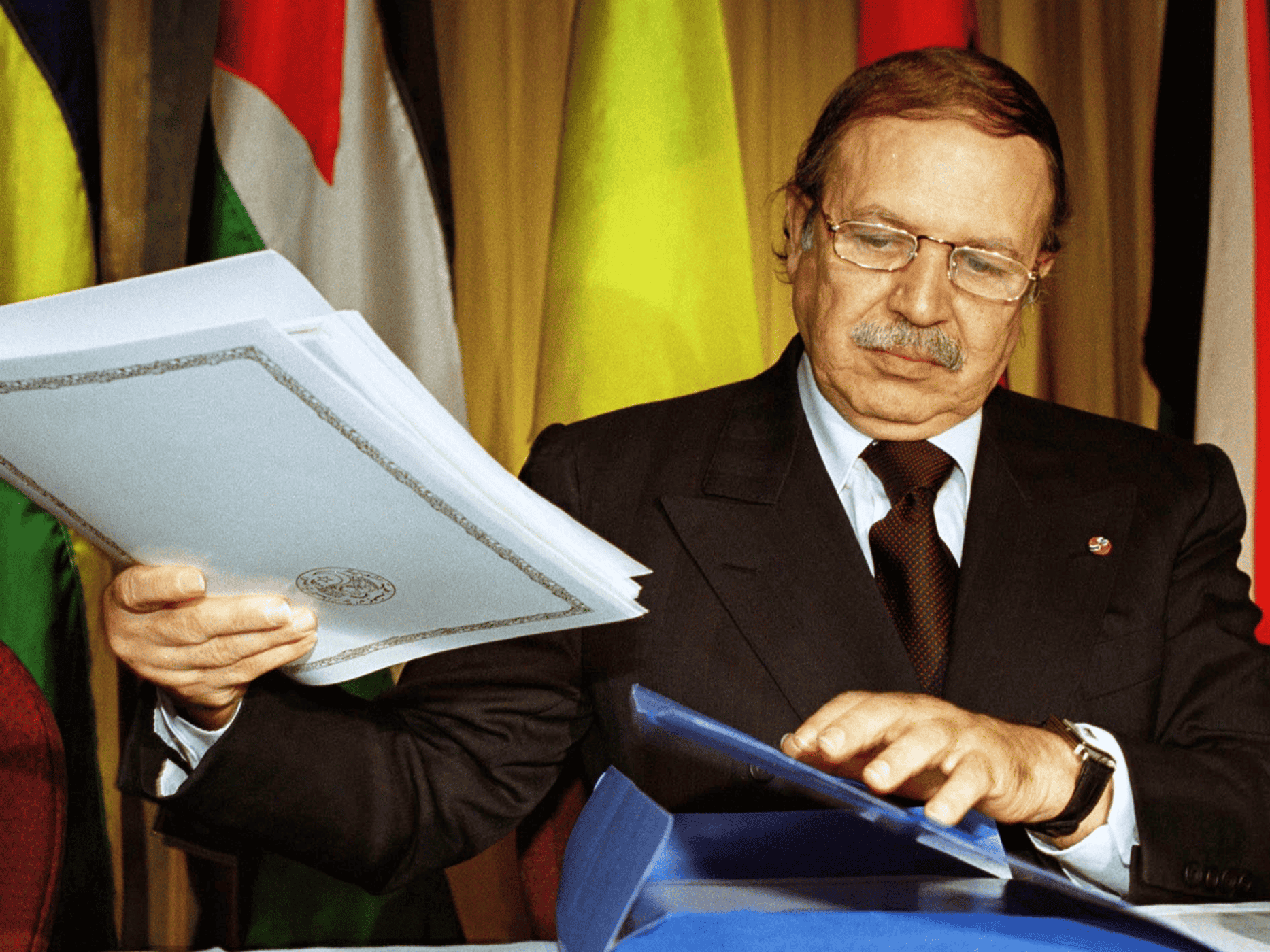 استقالة بوتفليقة watanserb.com