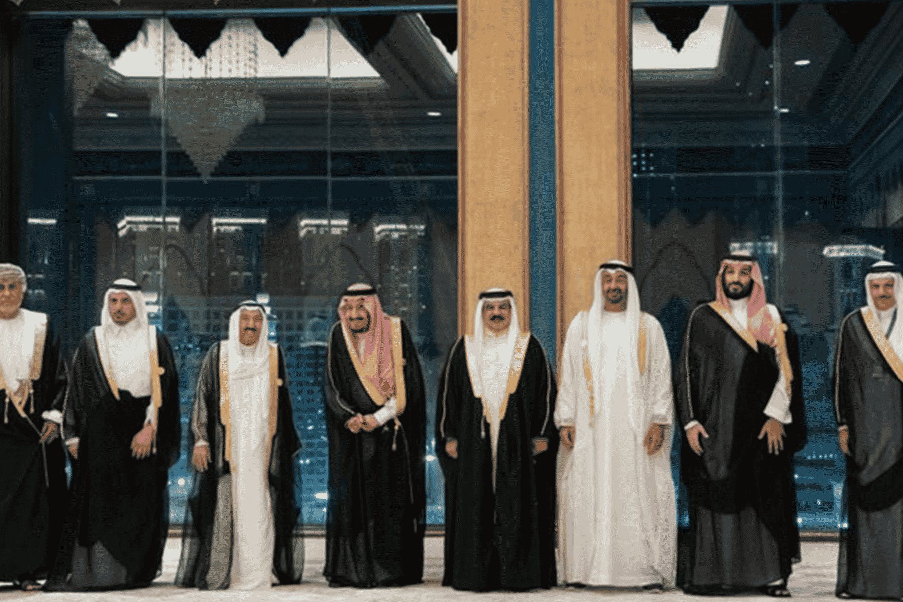 بن زايد بروتوكول قمة مكة watanserb.com