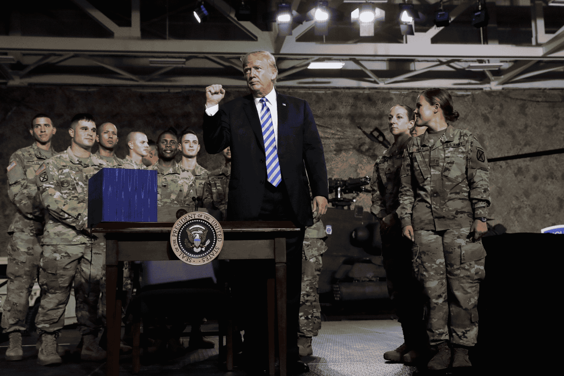 ترامب إرسال 1500 جندي watanserb.com