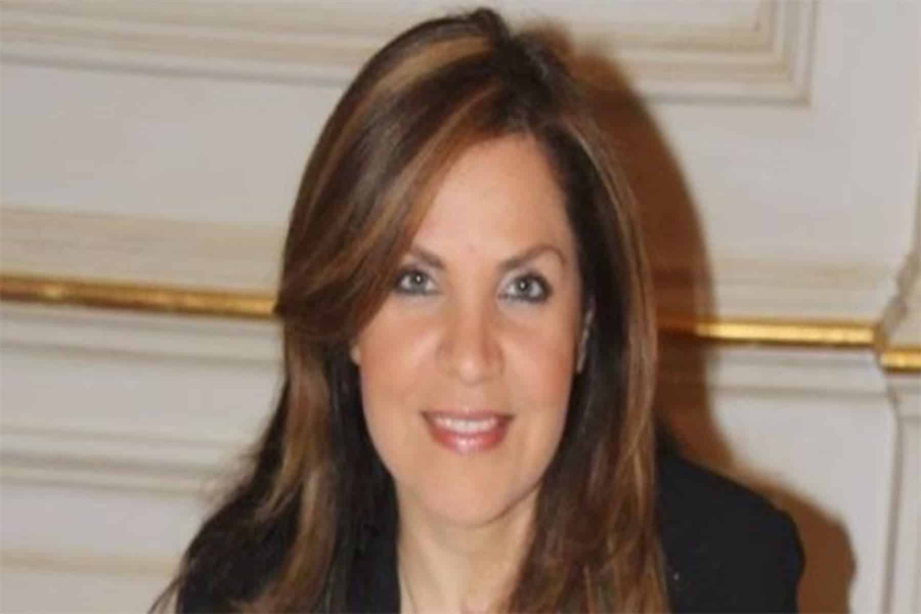 الإعلامية آيات عرابي watanserb.com