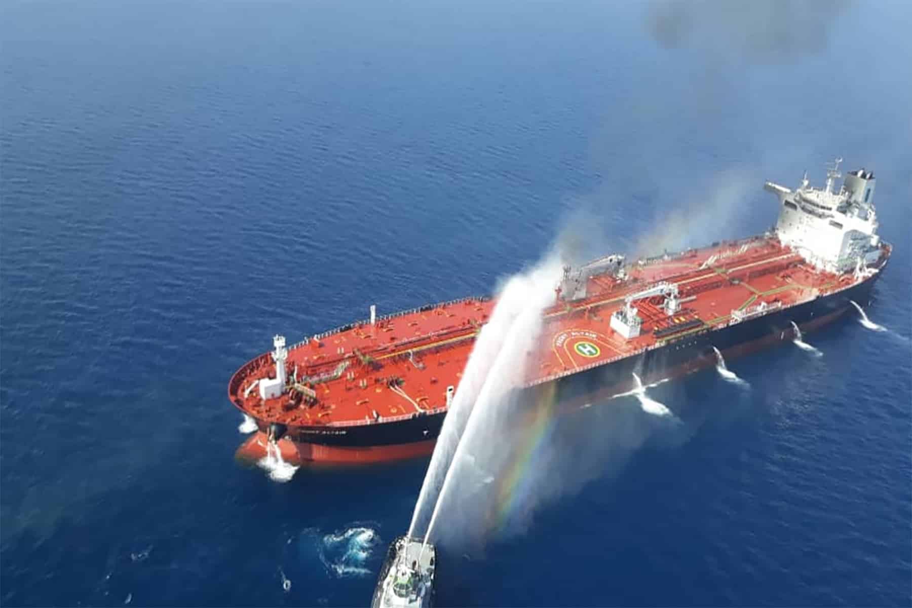 ناقلتي النفط بخليج عمان watanserb.com