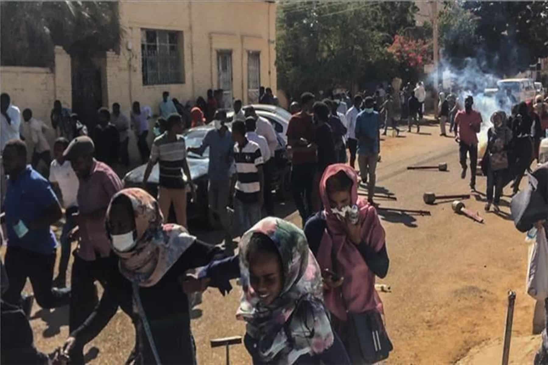 تعذيب السودانيين المعتصمين watanserb.com