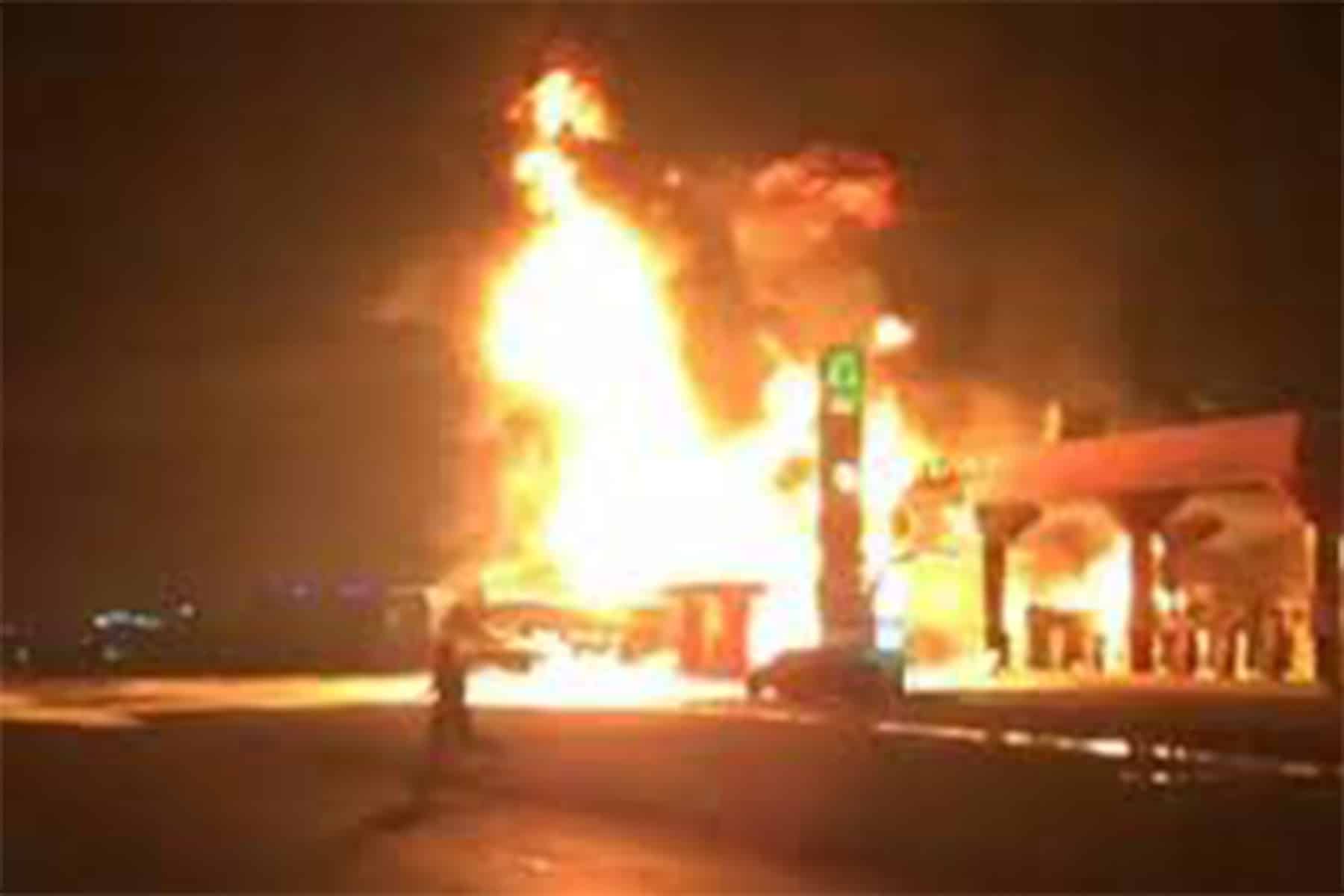 حريق محطة وقود سعودية watanserb.com