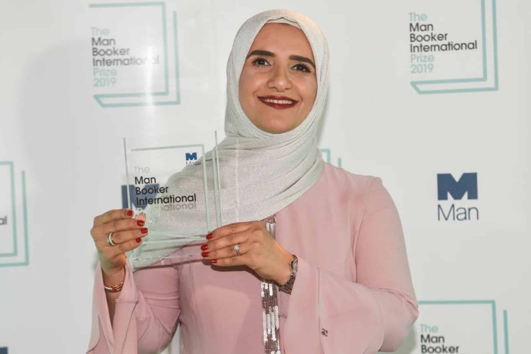 التطاول على جوخة الحارثية watanserb.com