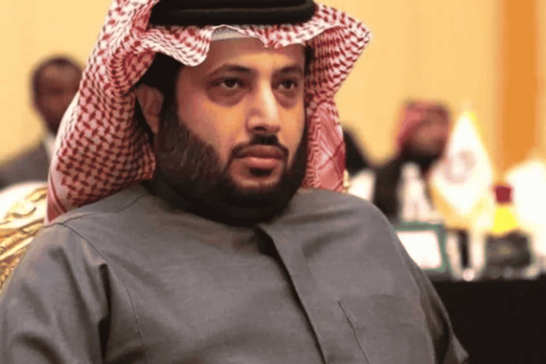 تركي آل الشيخ يبعثر أموال السعوديين watanserb.com