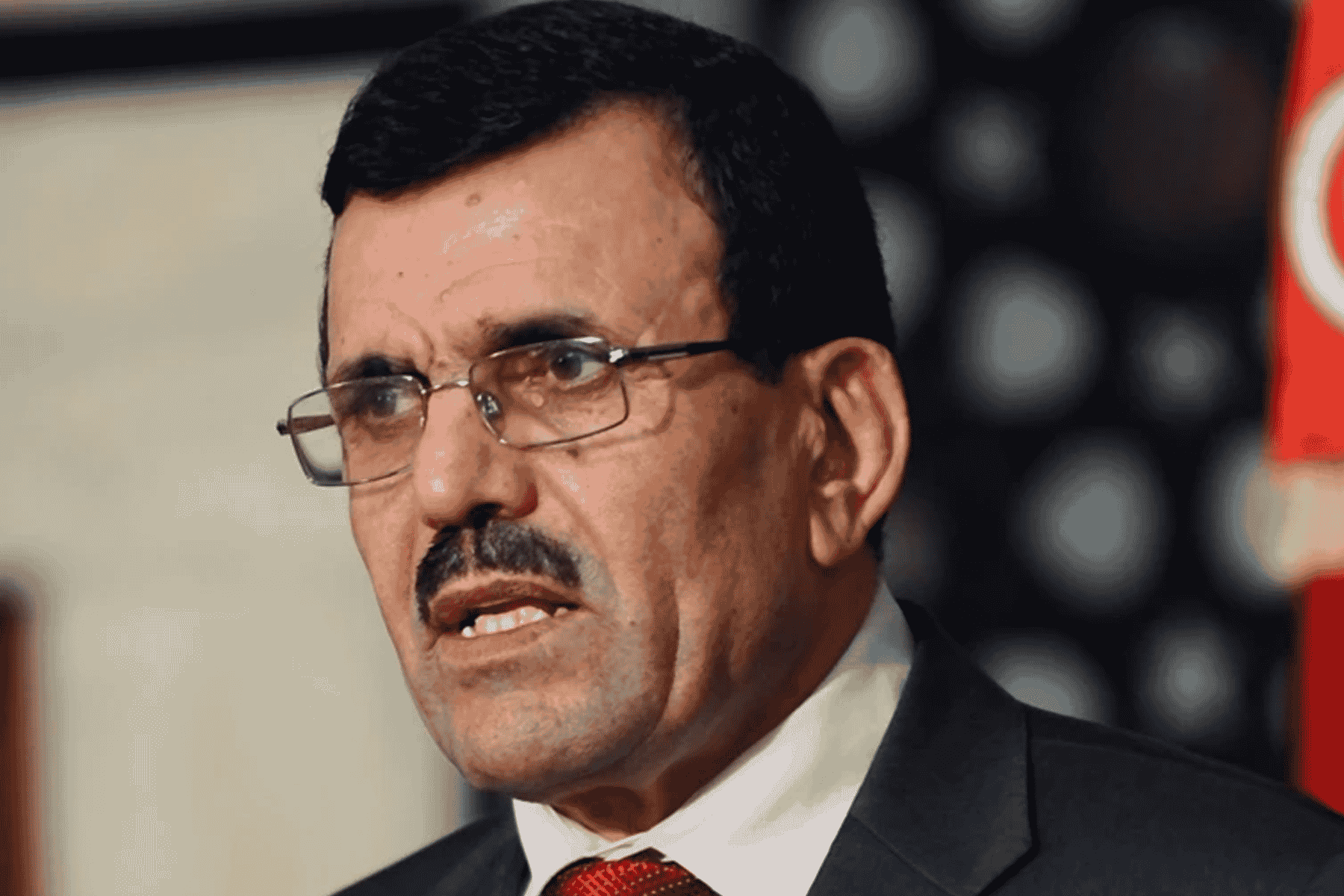 إعتصام المحامين تشويه لنا watanserb.com