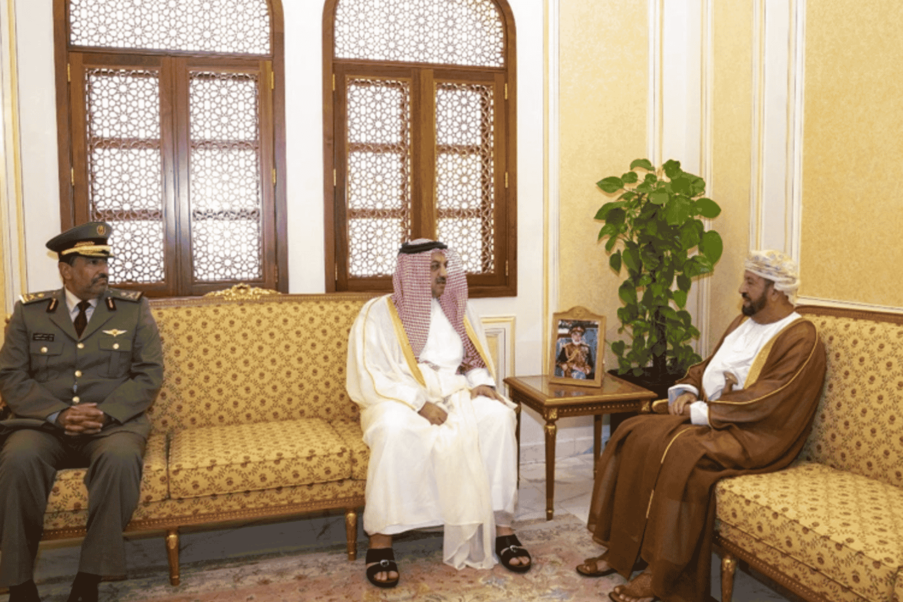 الوزير القطري في سلطنة عمان watanserb.com