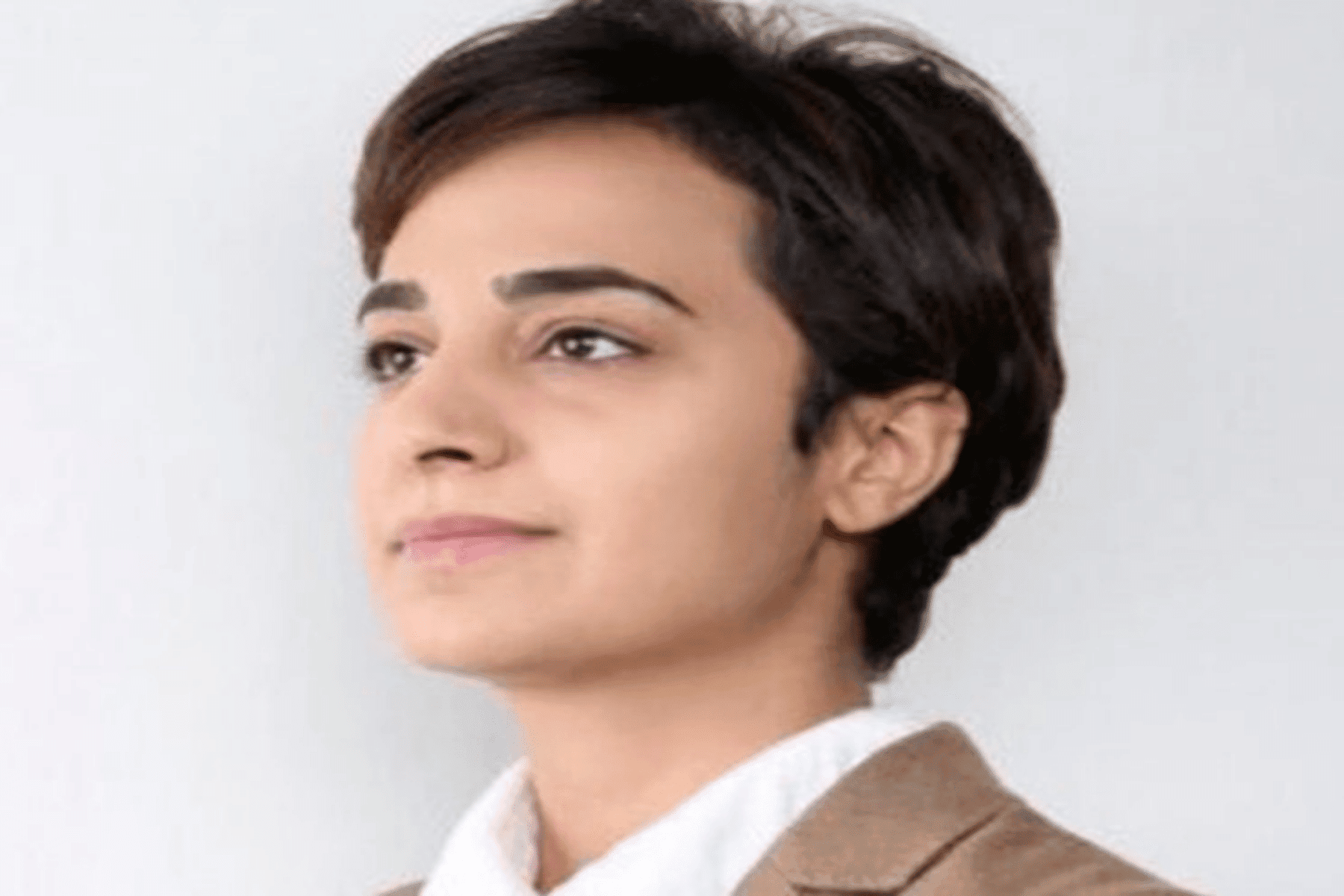 مصادر تمويل بسمة الكيومي watanserb.com