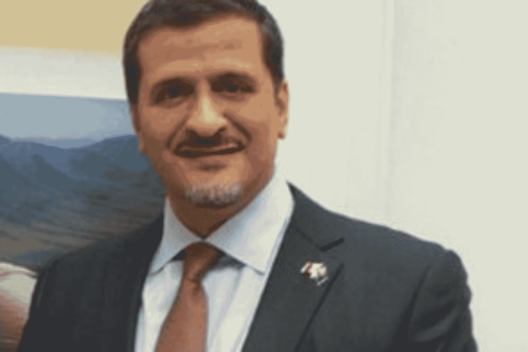 يوسف الخاطر watanserb.com