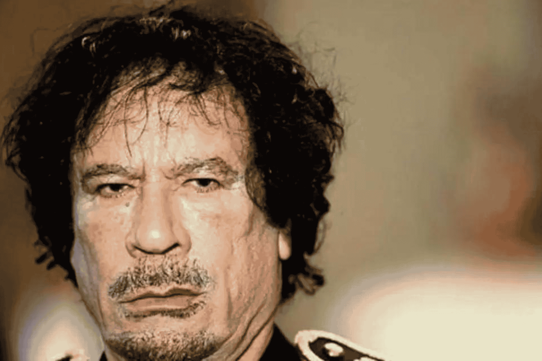 فرنسا واغتيال القذافي watanserb.com