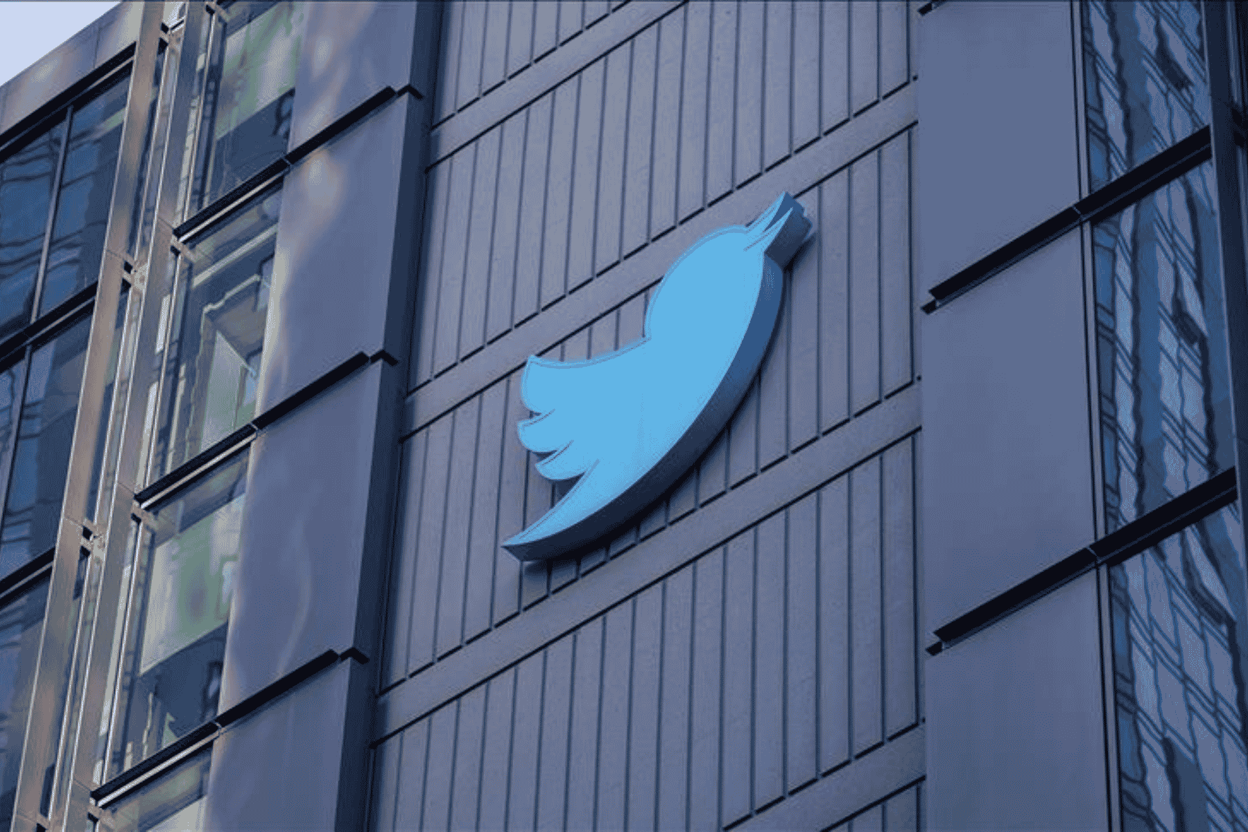 عباس المسكري مكتب تويتر watanserb.com