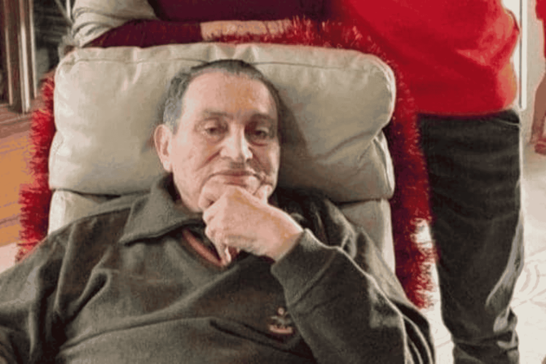 ظهور مبارك ذكرى أكتوبر watanserb.com