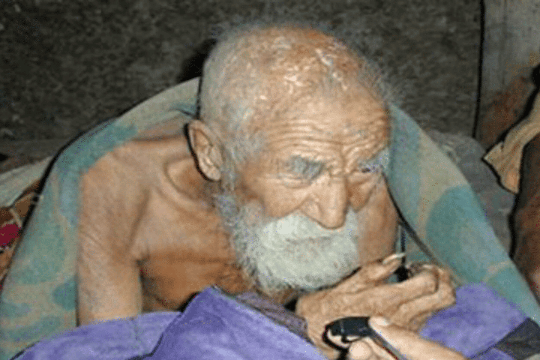 معمّر هندي في الإمارات watanserb.com