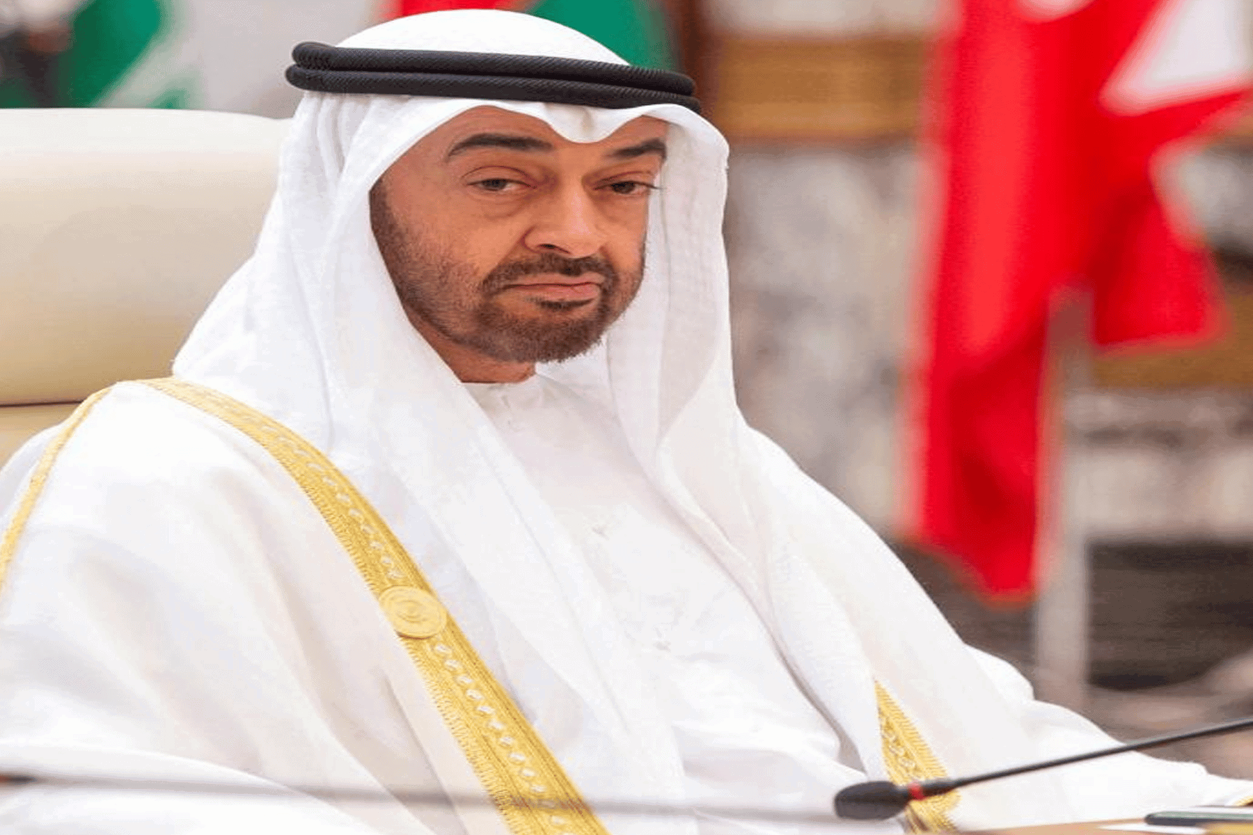 تقبيل يد إيران watanserb.com