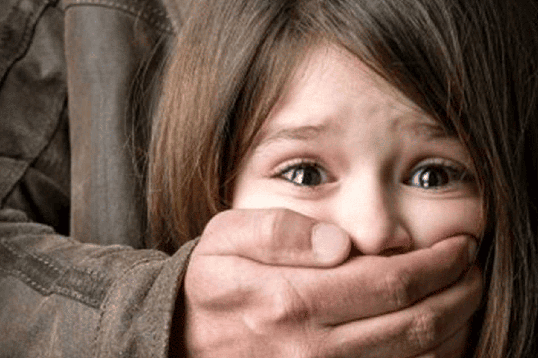 طفلة حائل المغتصبة من أخيها watanserb.com