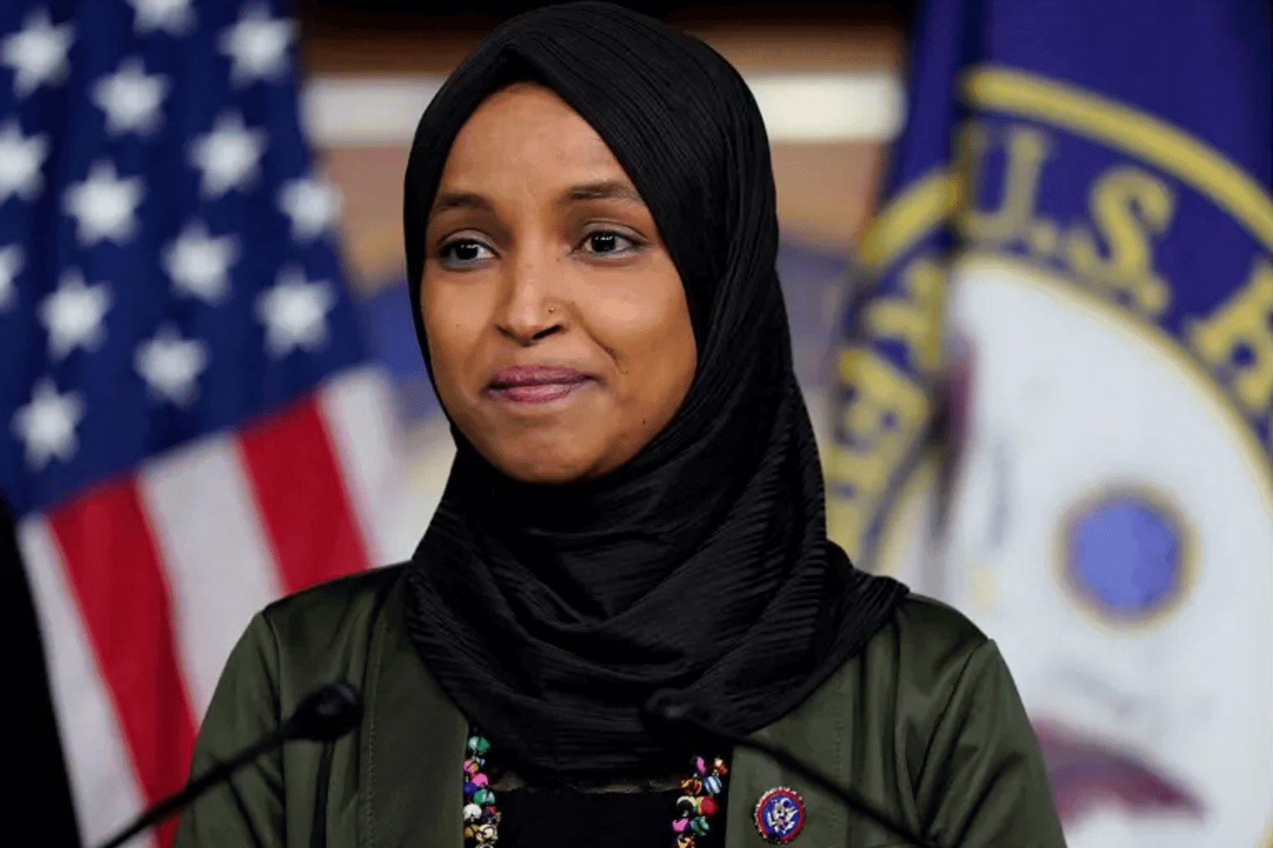 فضح رجل أعمال كندي watanserb.com