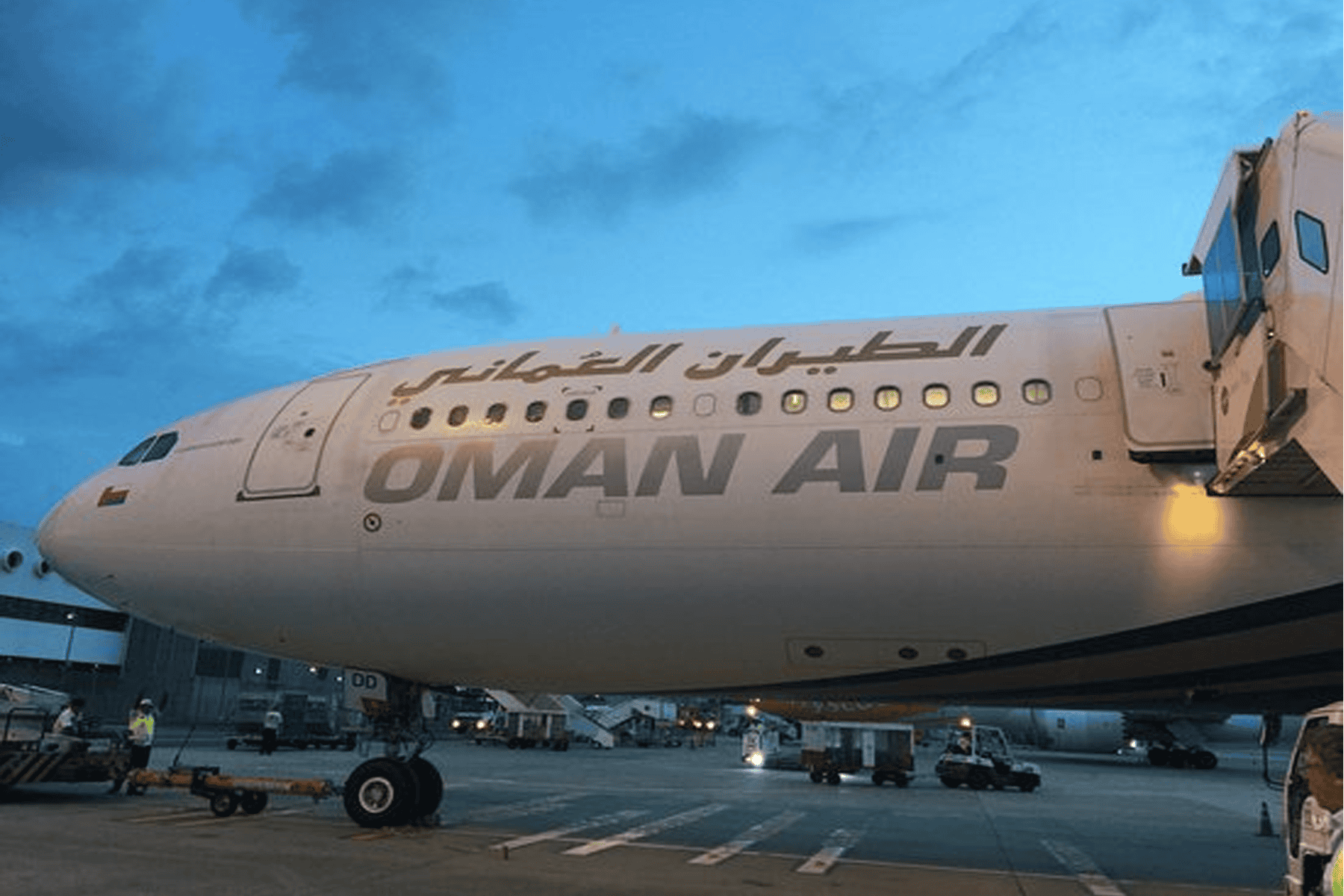 انجاز الطيران العُماني watanserb.com