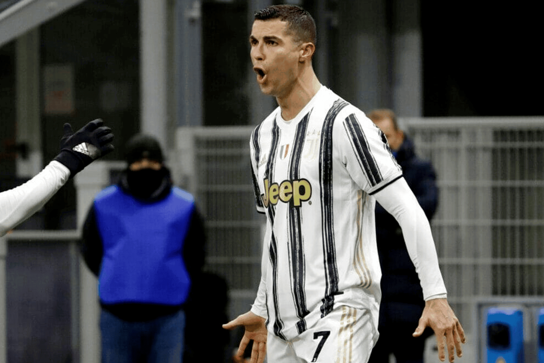 الحركة الإباحية لرونالدو watanserb.com