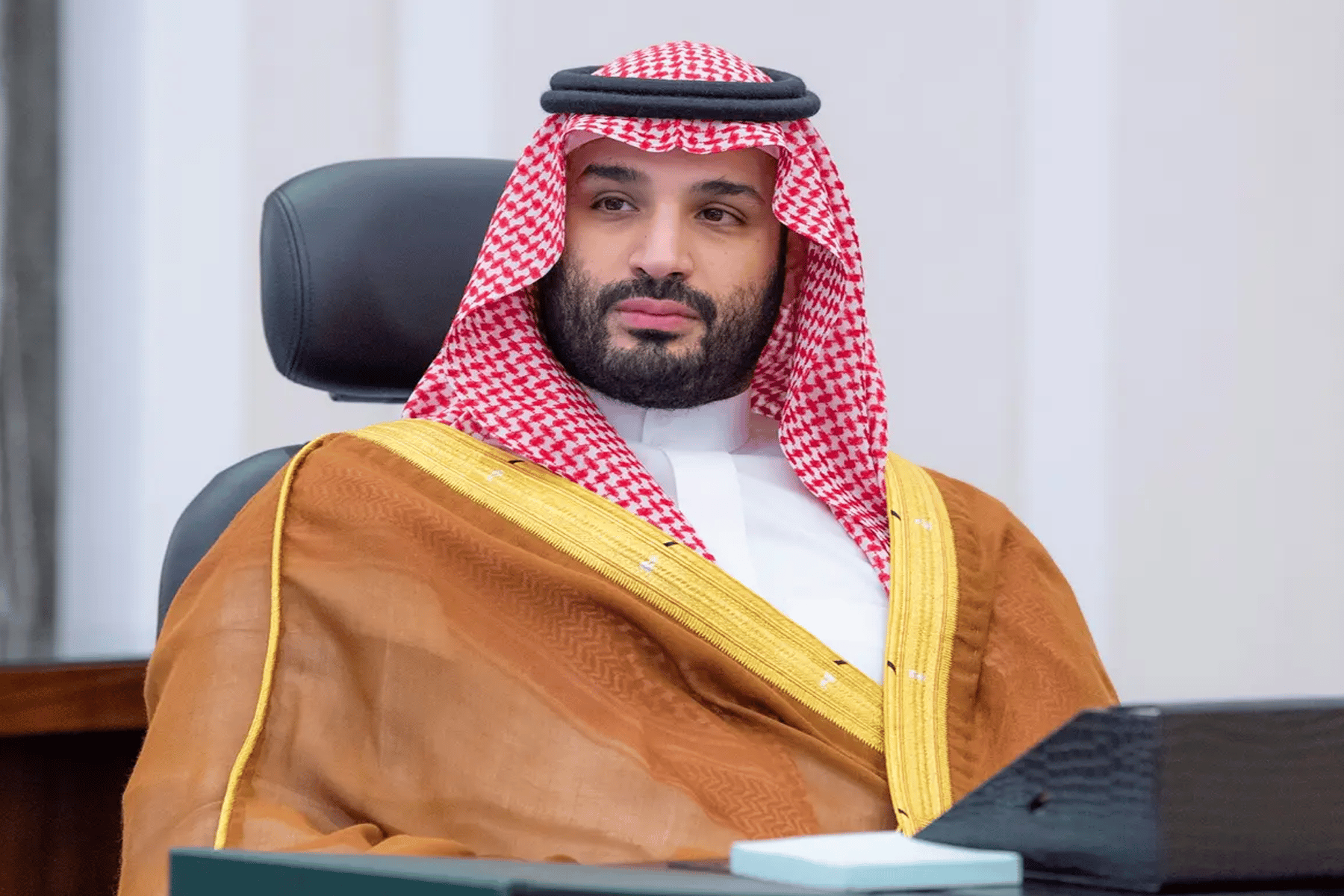 استقبال محمد سعود لإسرائيليين بمنزله watanserb.com