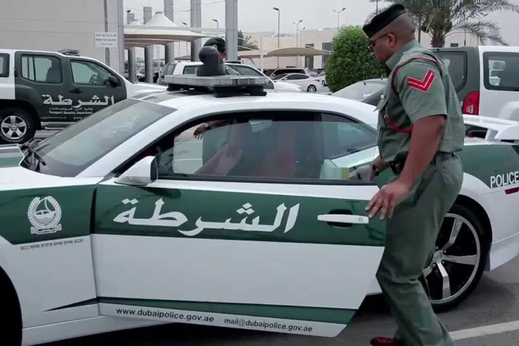 فصل اشخاص من شرطة أبوظبي watanserb.com