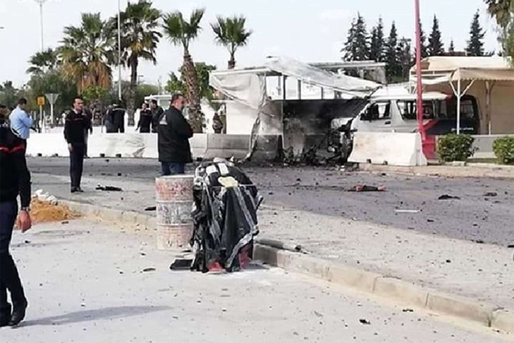 انتحاريان يفجران نفسيهما watanserb.com