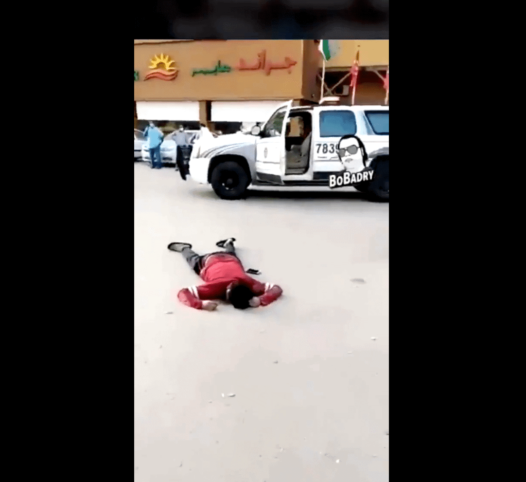 جثة أمام فندق جراند هايبر في الكويت watanserb.com