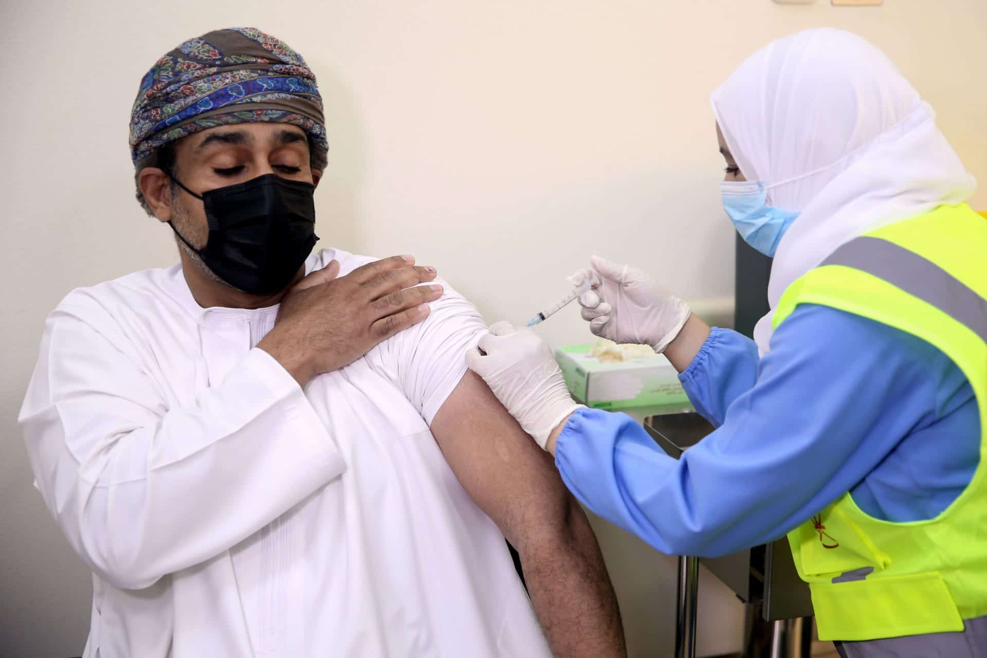 حملات التطعيم في سلطنة عمان watanserb.com