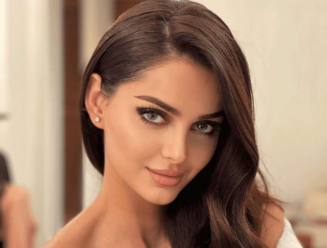 عارضة الأزياء الإيرانية ماهلاغا جابري watanserb.com