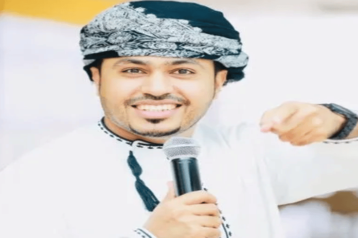 المذيع ومقدم البرامج العماني المعروف "محمد المخيني"